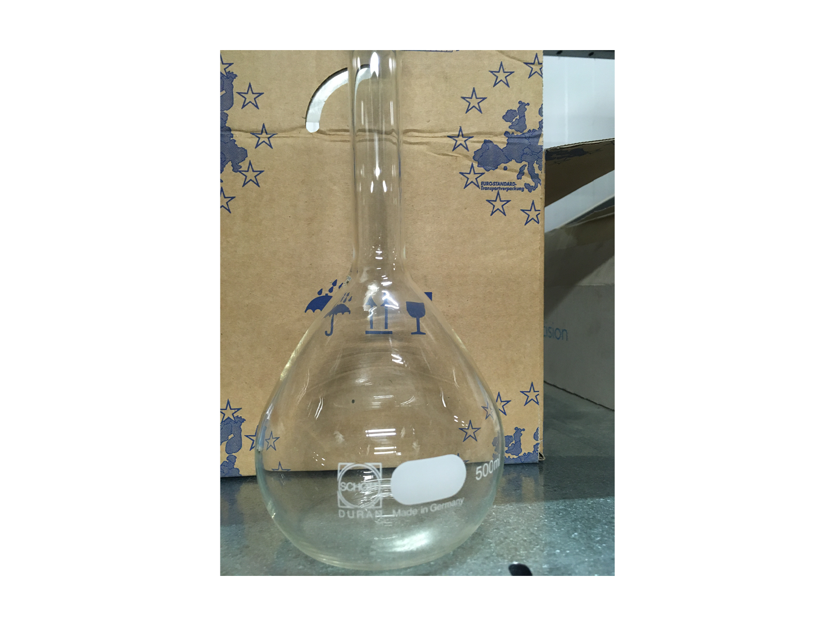 Duran graduated flask 500ml without stopper and without stripe